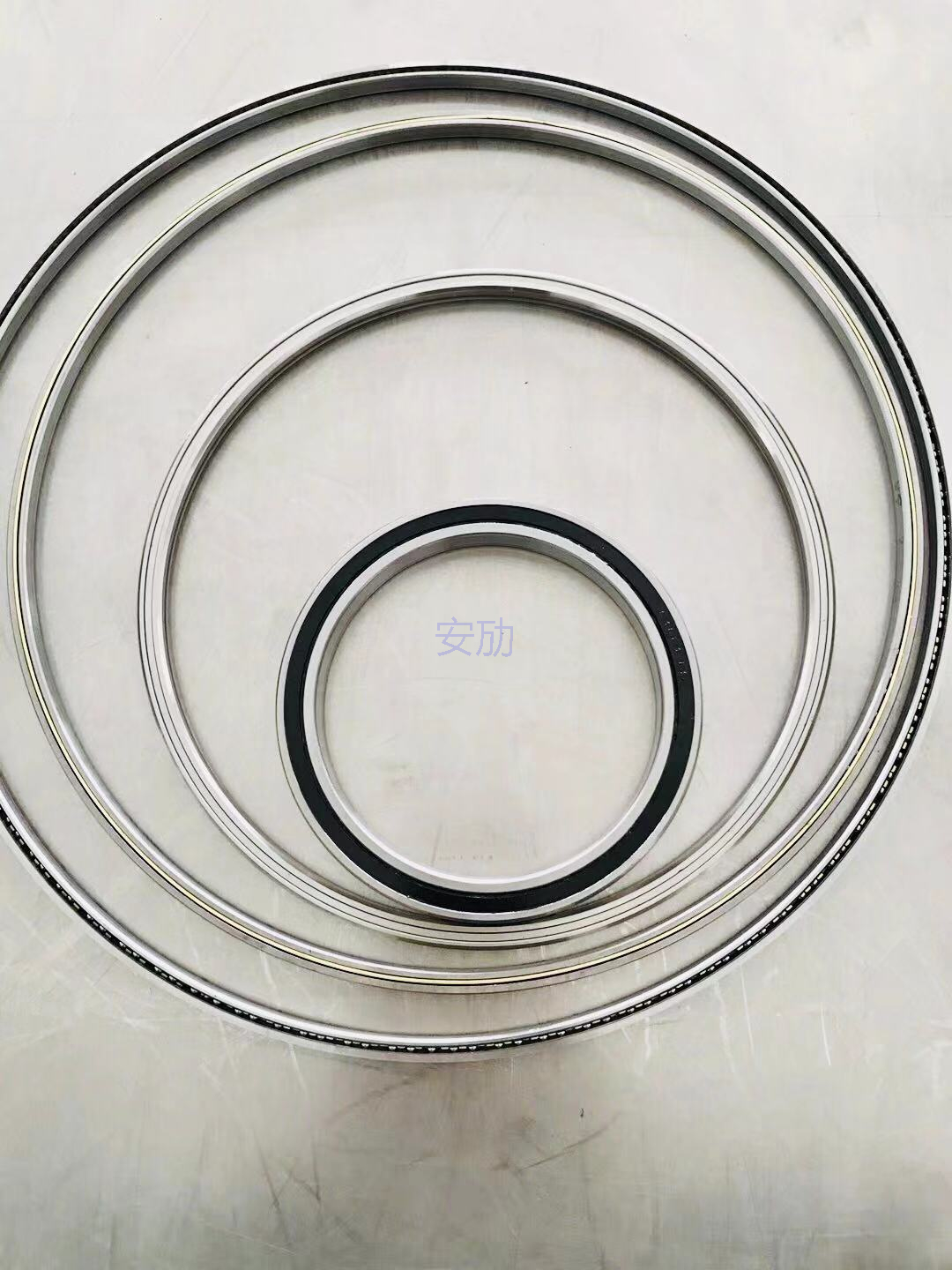 Extra thin section bearing
